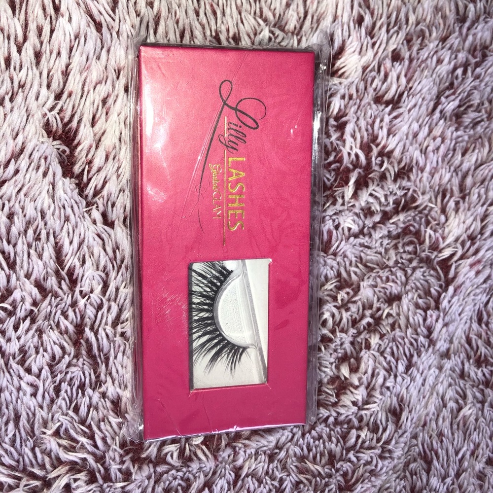 Lilly lashes
